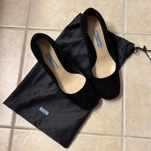 PRADA Women’s dress shoes. Size 37